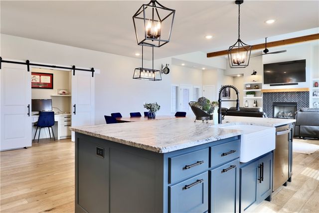 713 Saffron Avenue, Tontitown, AR 72762