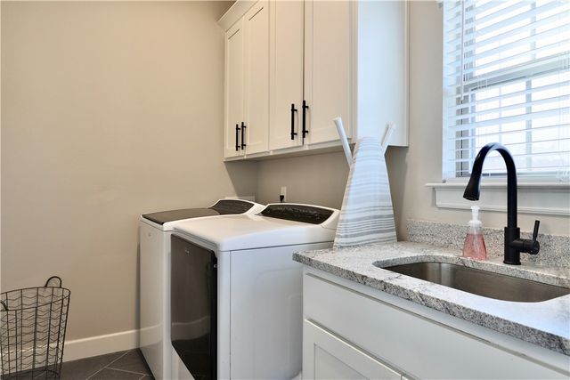 713 Saffron Avenue, Tontitown, AR 72762