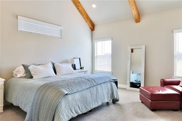 713 Saffron Avenue, Tontitown, AR 72762