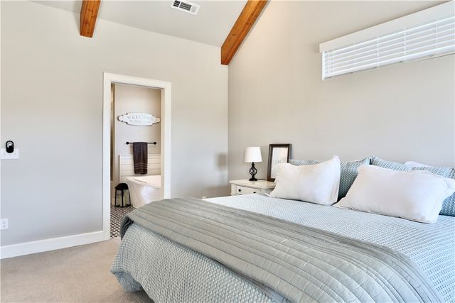 713 Saffron Avenue, Tontitown, AR 72762