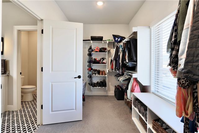 713 Saffron Avenue, Tontitown, AR 72762