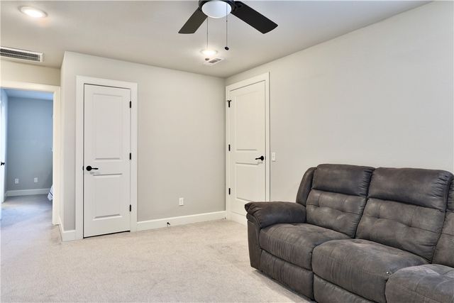 713 Saffron Avenue, Tontitown, AR 72762