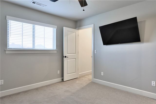 713 Saffron Avenue, Tontitown, AR 72762