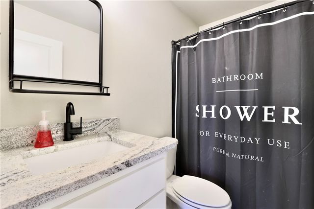 713 Saffron Avenue, Tontitown, AR 72762