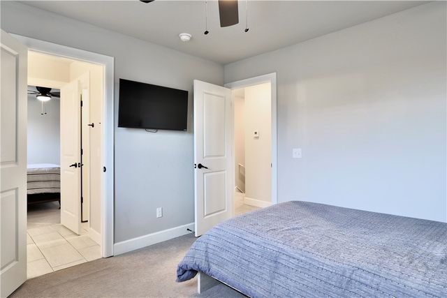 713 Saffron Avenue, Tontitown, AR 72762