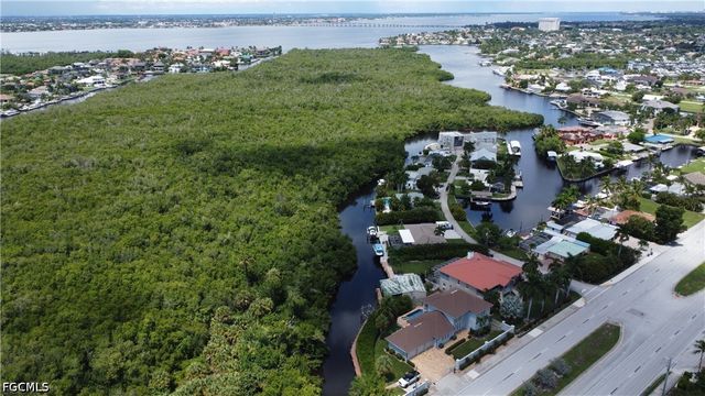 14370 McGregor BLVD, Fort Myers, FL 33919