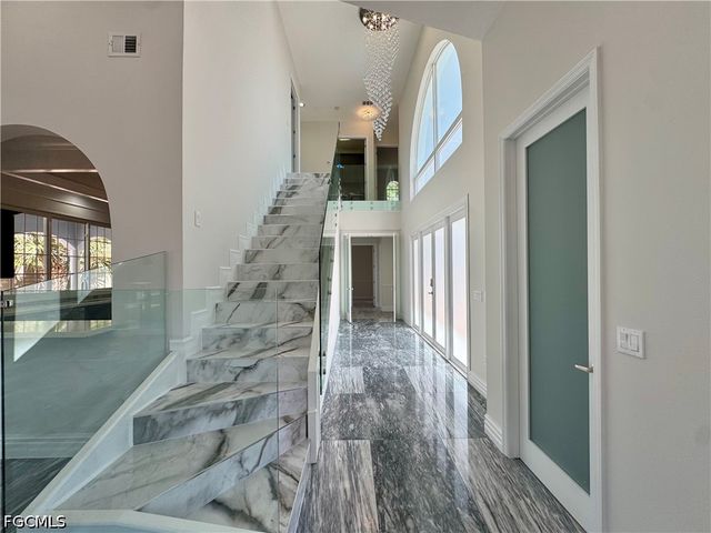14370 McGregor BLVD, Fort Myers, FL 33919