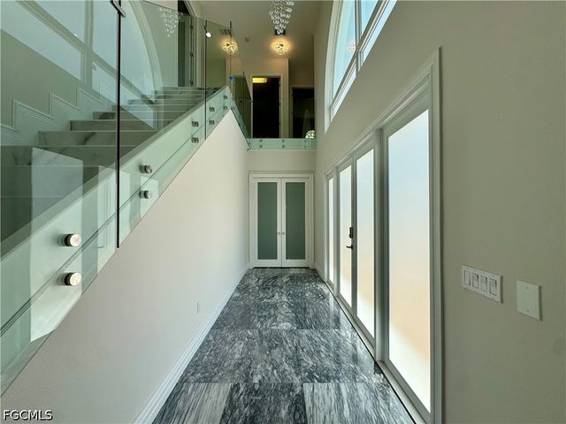 14370 McGregor BLVD, Fort Myers, FL 33919