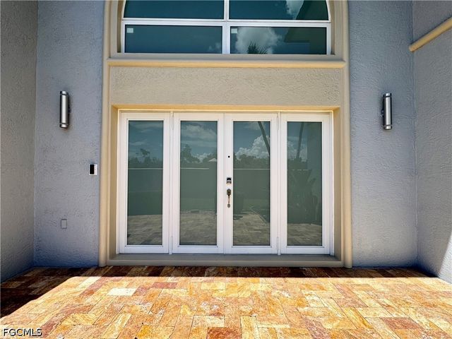 14370 McGregor BLVD, Fort Myers, FL 33919