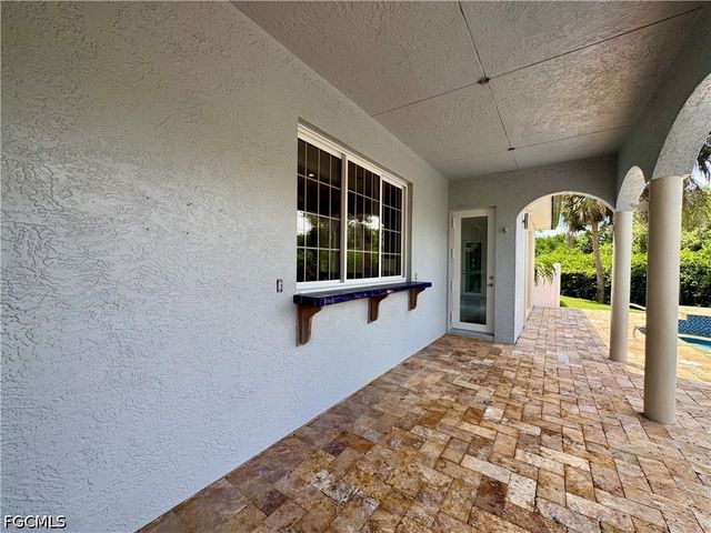 14370 McGregor BLVD, Fort Myers, FL 33919