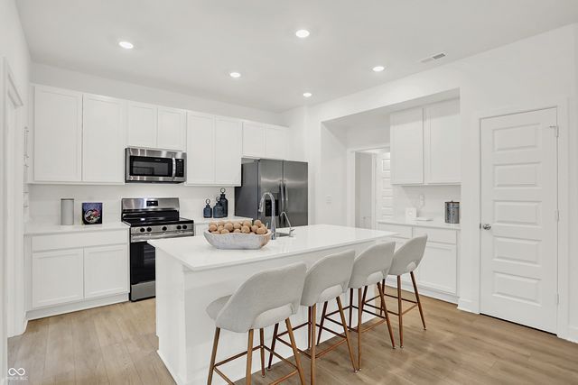 5574 Wilson Way, Whitestown, IN 46075