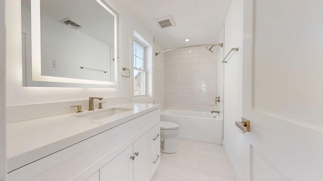 73A Trowbridge Street 73A, Belmont, MA 02478