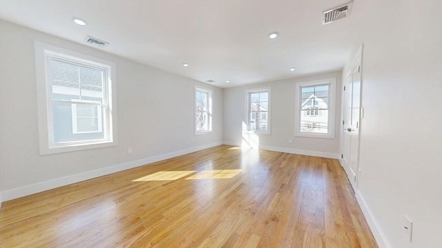 73A Trowbridge Street 73A, Belmont, MA 02478