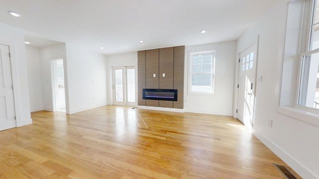73A Trowbridge Street 73A, Belmont, MA 02478