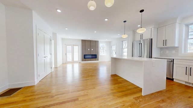 73A Trowbridge Street 73A, Belmont, MA 02478