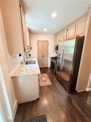 3209 Bonham Drive, Bryan, TX 77803