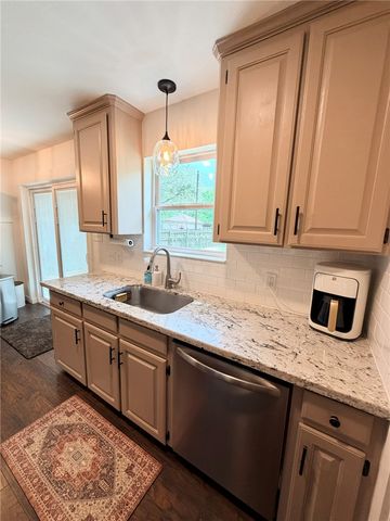 3209 Bonham Drive, Bryan, TX 77803