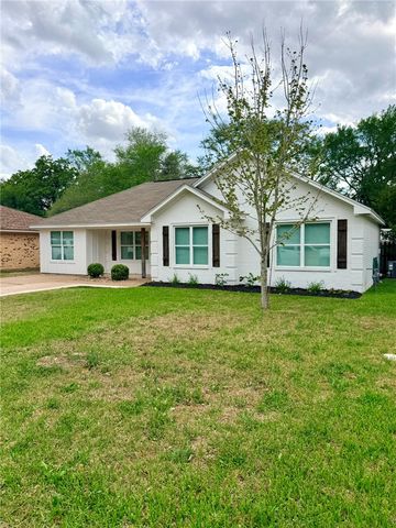 3209 Bonham Drive, Bryan, TX 77803