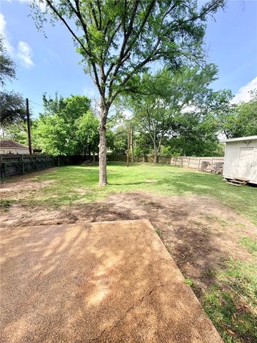 3209 Bonham Drive, Bryan, TX 77803