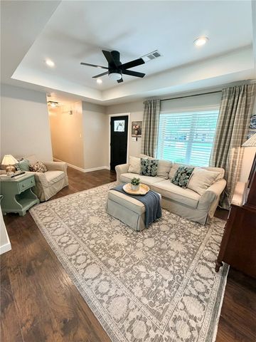 3209 Bonham Drive, Bryan, TX 77803