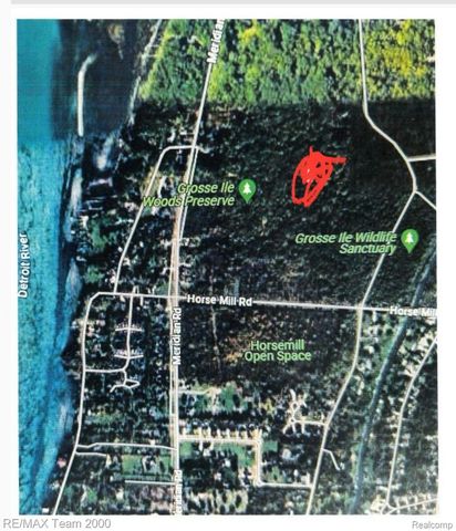 000 Magnolia Lane, Grosse Ile Township, MI 48138