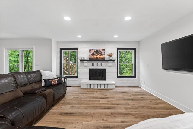 4450 Norwood Lane N, Plymouth, MN 55442