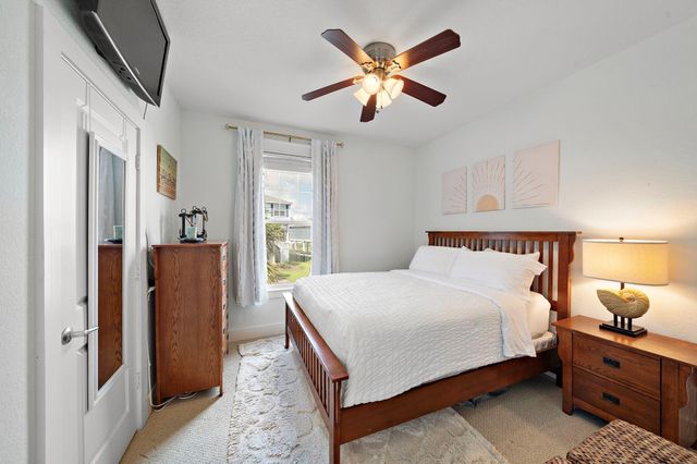 4139 King Rail Circle, Galveston, TX 77554