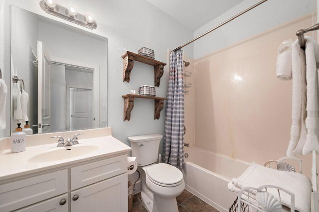 4139 King Rail Circle, Galveston, TX 77554