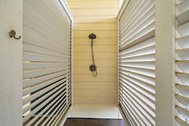 4139 King Rail Circle, Galveston, TX 77554