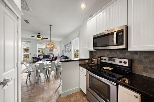 4139 King Rail Circle, Galveston, TX 77554