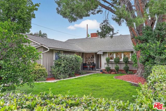 5844 Murietta Avenue, Valley Glen, CA 91401