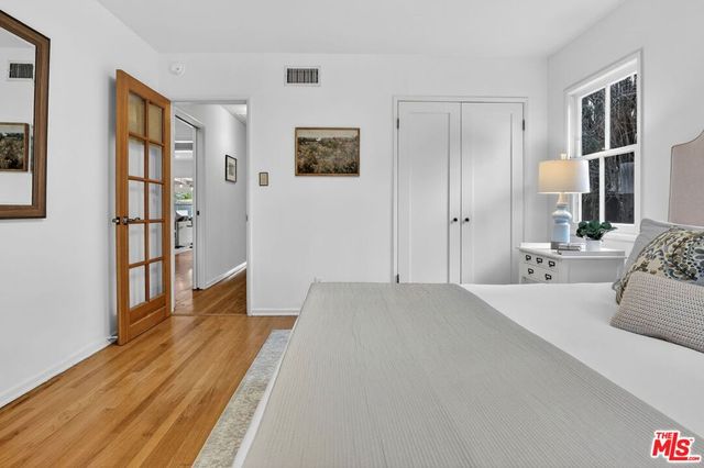 5844 Murietta Avenue, Valley Glen, CA 91401