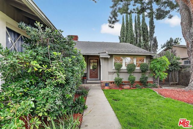 5844 Murietta Avenue, Valley Glen, CA 91401