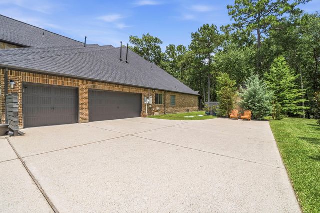 9606 Longmire Creek Way, Conroe, TX 77304