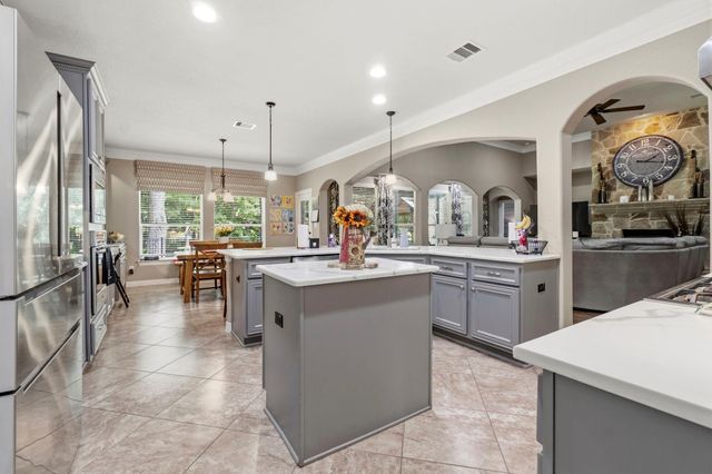 9606 Longmire Creek Way, Conroe, TX 77304