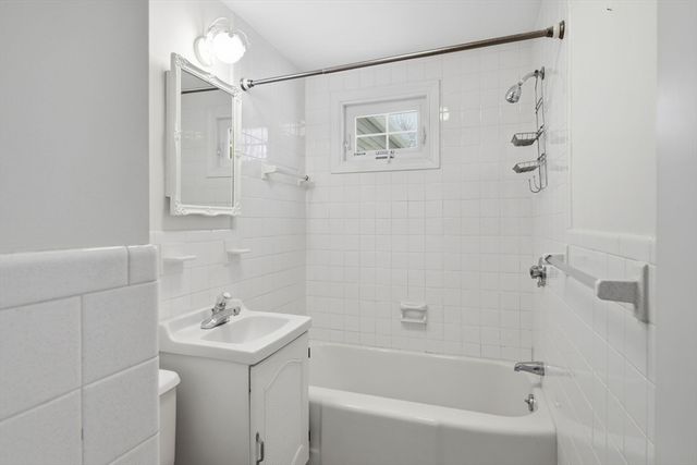 44 Amanda Street, Springfield, MA 01118