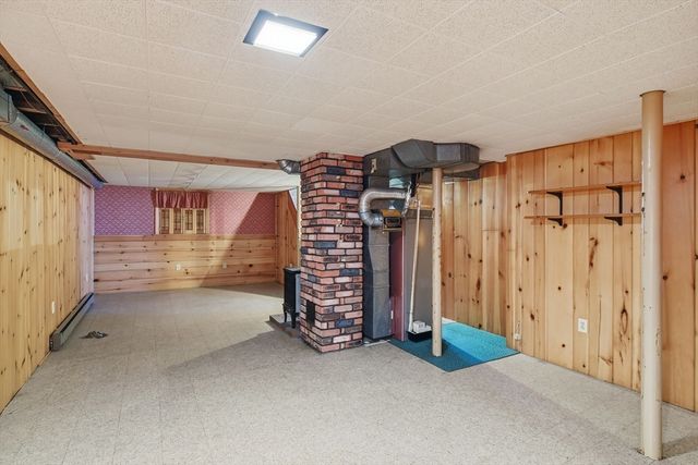 44 Amanda Street, Springfield, MA 01118