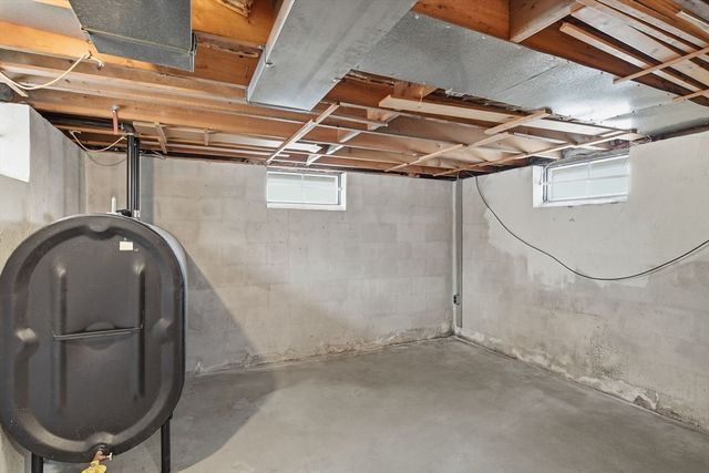 44 Amanda Street, Springfield, MA 01118