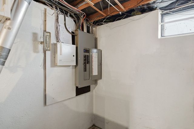 44 Amanda Street, Springfield, MA 01118