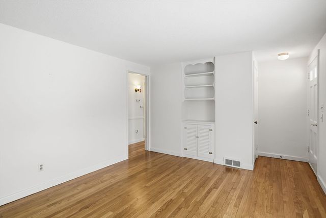 44 Amanda Street, Springfield, MA 01118