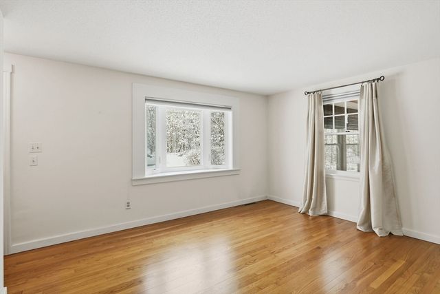 44 Amanda Street, Springfield, MA 01118