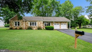 202 FRONT ST, Feasterville Trevose, PA 19053