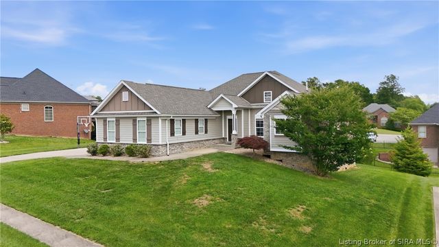3418 Royal Lake Drive, Floyds Knobs, IN 47119