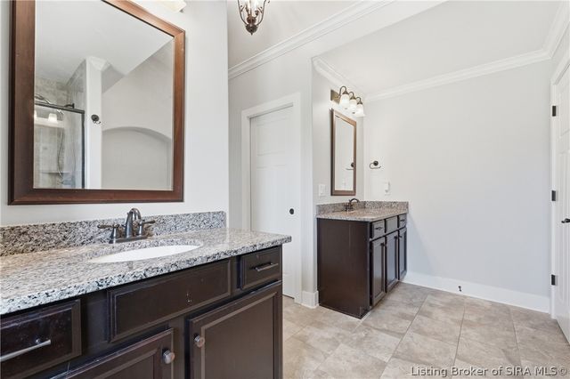 3418 Royal Lake Drive, Floyds Knobs, IN 47119