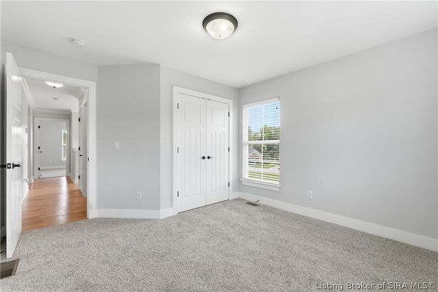 3418 Royal Lake Drive, Floyds Knobs, IN 47119