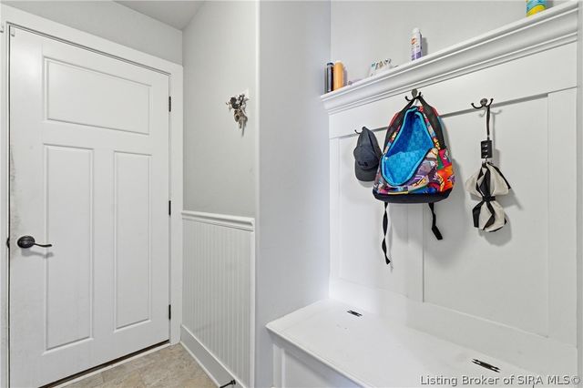 3418 Royal Lake Drive, Floyds Knobs, IN 47119
