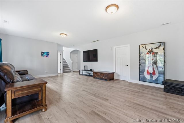 3418 Royal Lake Drive, Floyds Knobs, IN 47119