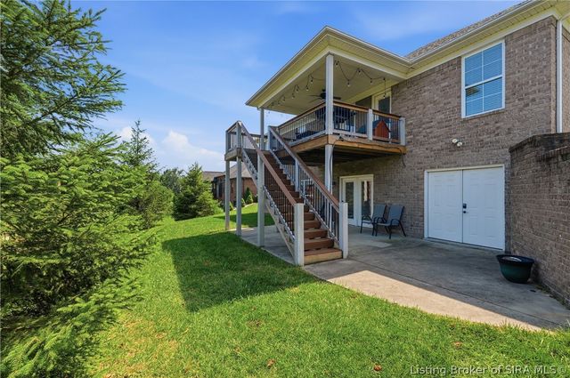 3418 Royal Lake Drive, Floyds Knobs, IN 47119