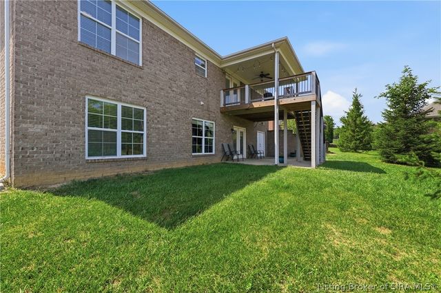 3418 Royal Lake Drive, Floyds Knobs, IN 47119