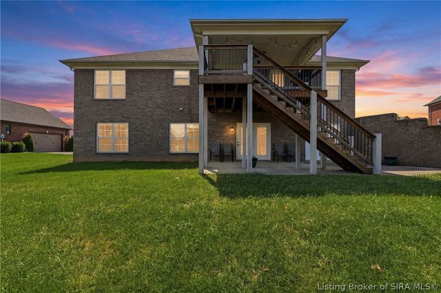 3418 Royal Lake Drive, Floyds Knobs, IN 47119